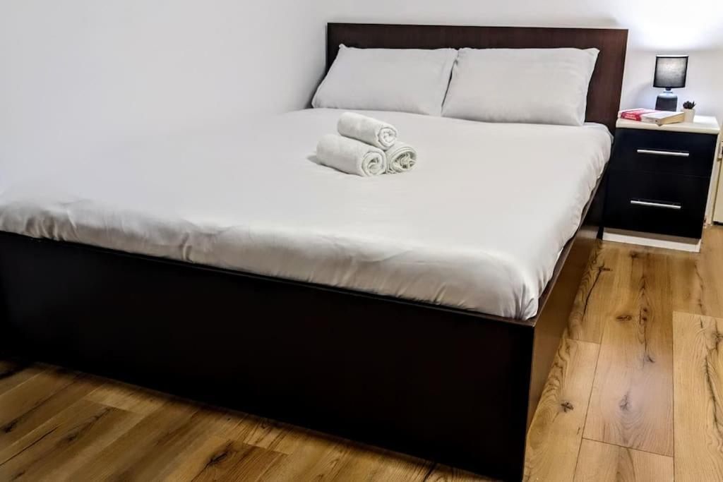 Cosy One Bedroom Flat With Free Parking & Wifi Κλουζ-Ναπόκα Εξωτερικό φωτογραφία