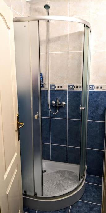 Cosy One Bedroom Flat With Free Parking & Wifi Κλουζ-Ναπόκα Εξωτερικό φωτογραφία